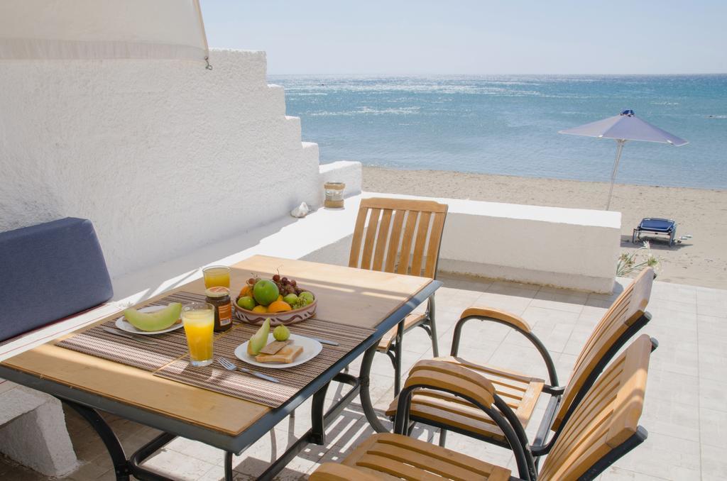 Yialos Studios-Apartments Makrýgialos Exteriér fotografie