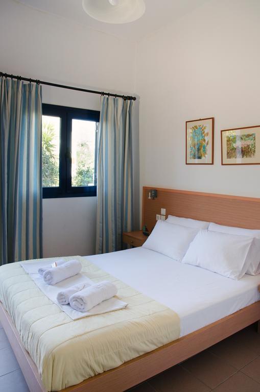 Yialos Studios-Apartments Makrýgialos Exteriér fotografie